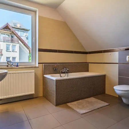 Morze Apartamentow Nadmorski Azyl Ostrowo