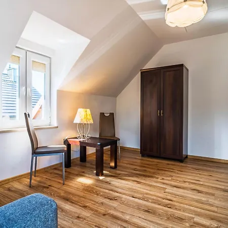 Morze Apartamentow Nadmorski Azyl Nyaraló *