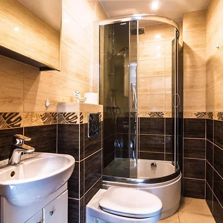 Morze Apartamentow Nadmorski Azyl Nyaraló Ostrowo